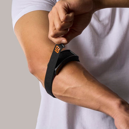 FICOR Active Elbow Stabilizer being adjusted – adjustable counterforce tennis elbow strap for targeted compression, easy-to-wear brace for tendonitis and forearm pain
